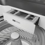 09_Brastemp_Lavadora_BWK13AB_Imagem_Detalhe_Dispenser_LE_upscale_balanced_x1_color_enhance_10