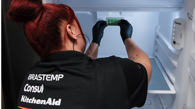 Técnicos certificados pela marca